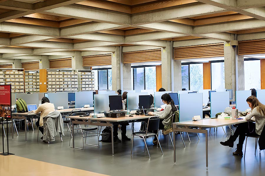 Photo of the computer area near the windows post-renovation.