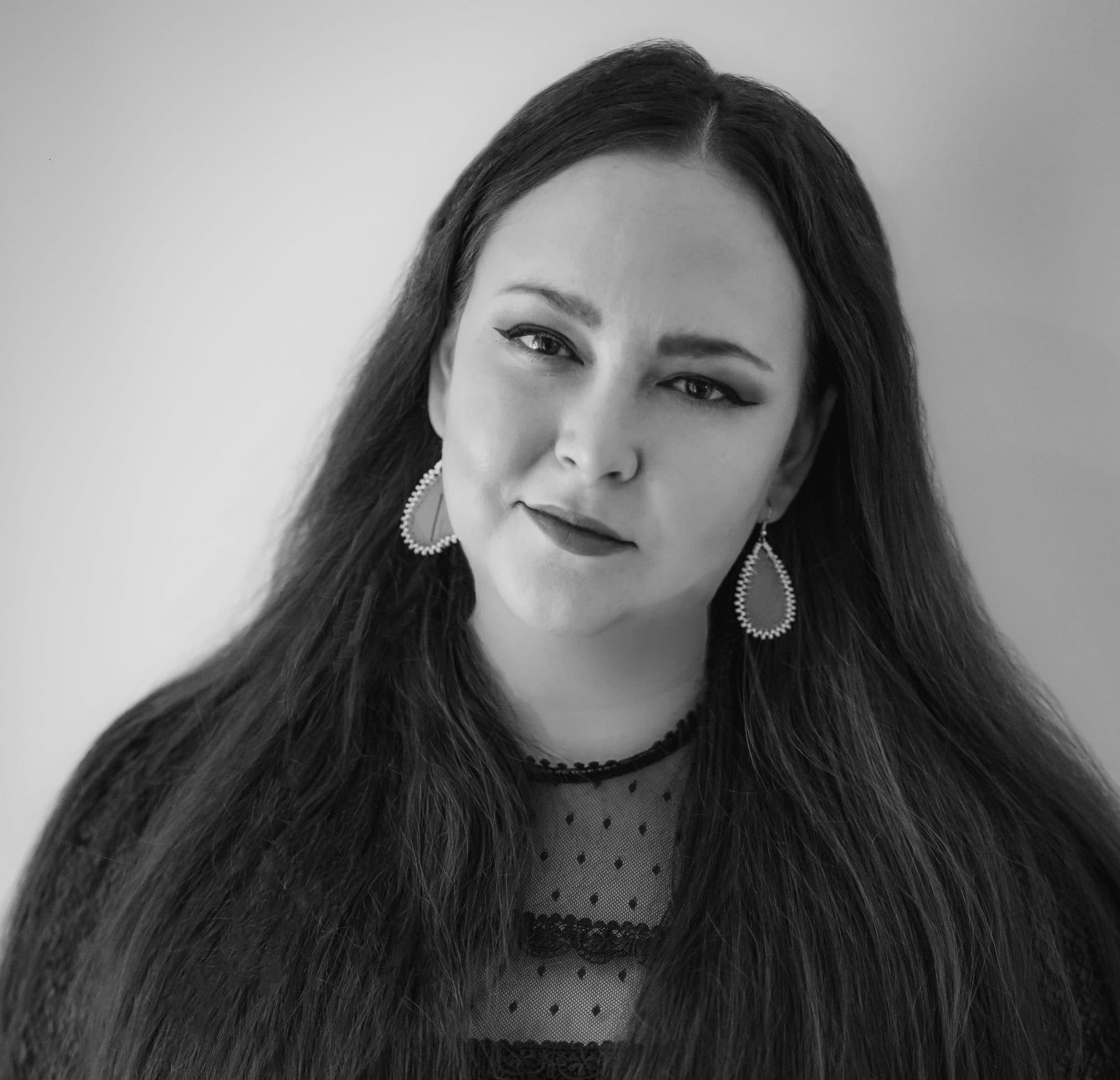 Liz Howard portrait